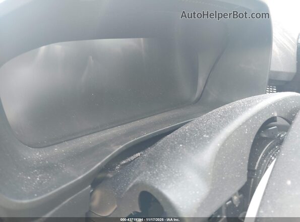 YV4162UMXM2437877 2021 VOLVO XC40 White 