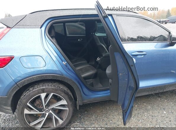 YV4162UMXM2492877 2021 VOLVO XC40 Синий Вид наклейки с VIN-кодом