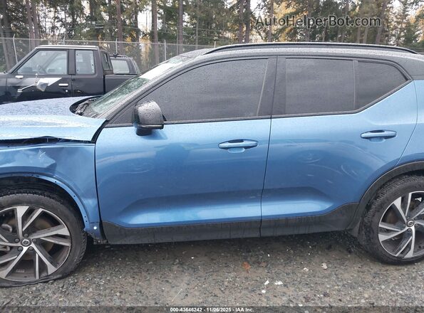 YV4162UMXM2492877 2021 VOLVO XC40 Синий 