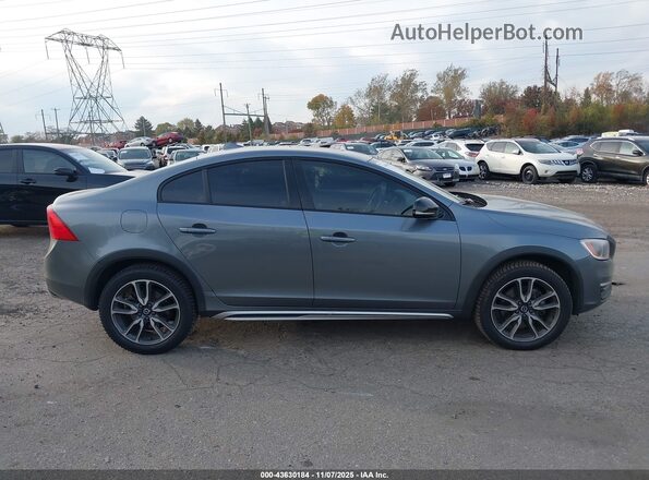 YV440MUM0H2005007 2017 VOLVO S60 CROSS COUNTRY Gray Вид задньої частини салону