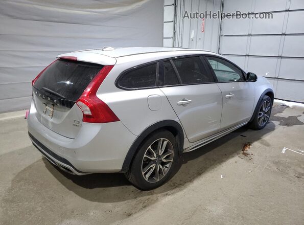 YV440MWK3H1039525 2017 VOLVO V60 Серебряный Задняя правая четверть