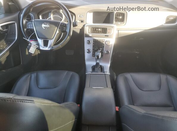 YV440MWK4J2058441 2018 VOLVO V60 Teal Widok deski rozdzielczej