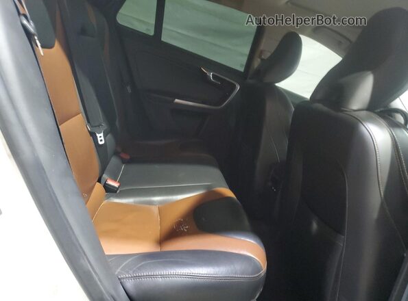 YV440MWK8H1037995 2017 VOLVO V60 White Widok tylnych siedzeń
