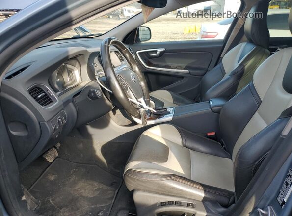 YV440MWM2H1031708 2017 VOLVO V60 Silver 