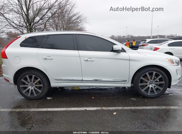 YV449MRK3G2903645 2016 VOLVO XC60 White Вид задньої частини салону
