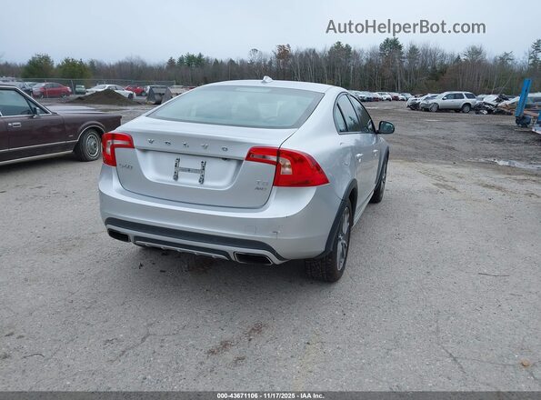 YV4612UM5G2000653 2016 VOLVO S60 CROSS COUNTRY Серебряный Задняя правая четверть
