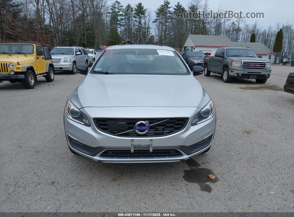 YV4612UM5G2000653 2016 VOLVO S60 CROSS COUNTRY Серебряный Вид щитка приборов
