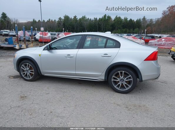 YV4612UM5G2000653 2016 VOLVO S60 CROSS COUNTRY Серебряный Панорамный вид салона 360°