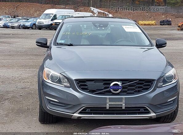 YV4612UM9G2000557 2016 VOLVO S60 CROSS COUNTRY Серый Вид спереди