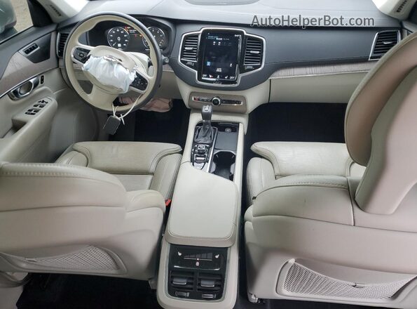 YV4A221L0M1768142 2021 VOLVO XC90 Silver Widok deski rozdzielczej