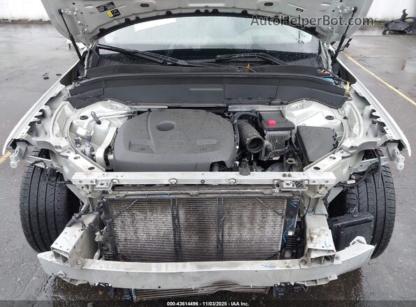 YV4A22PL7N1805292 2022 VOLVO XC90 White Rear view