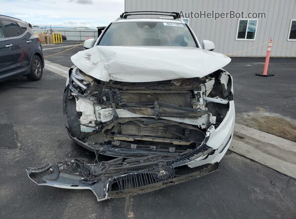YV4AC2HK3K2124054 2019 VOLVO XC40 White Вид спереду