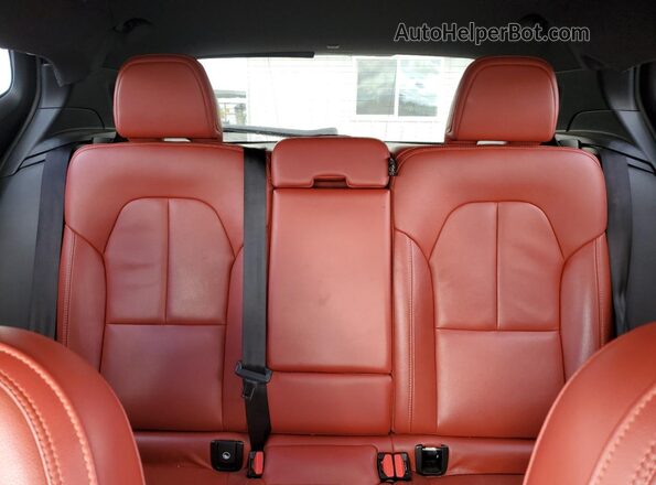 YV4AC2HK3K2124054 2019 VOLVO XC40 White Вид задніх сидінь