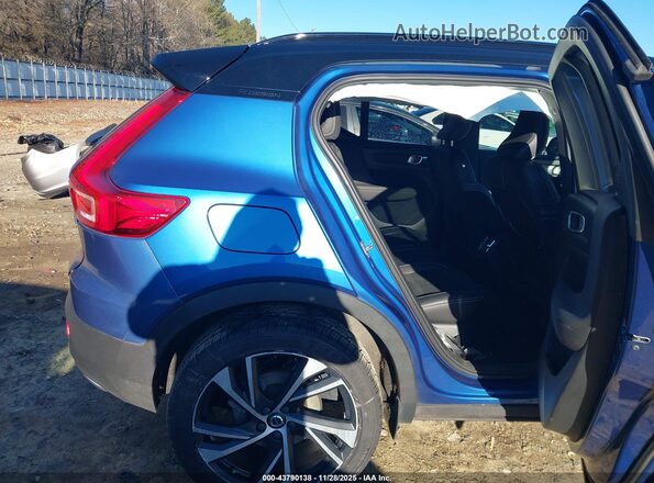 YV4AC2HM0L2284251 2020 VOLVO XC40 Blue VIN კოდის სტიკერის ხედი