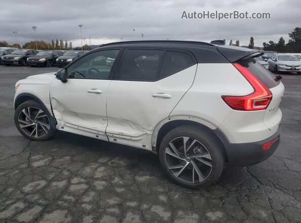 YV4AC2HM1M2399426 2021 VOLVO XC40 Белый Задняя левая четверть