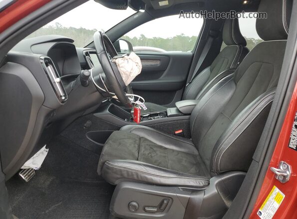 YV4AC2HM9K2074892 2019 VOLVO XC40 Red Widok wnętrza z przodu