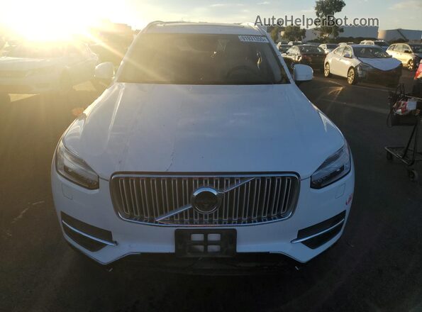 YV4BC0PL6H1184220 2017 VOLVO XC90 White Вид спереду