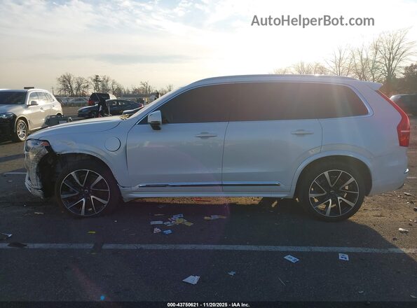 YV4BR00KXM1767349 2021 VOLVO XC90 RECHARGE PLUG-IN HYBRID White Widok wnętrza 360 stopni