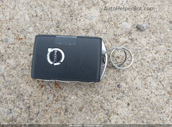 YV4BR0CL2M1737783 2021 VOLVO XC90 RECHARGE PLUG-IN HYBRID Blue Widok deski rozdzielczej