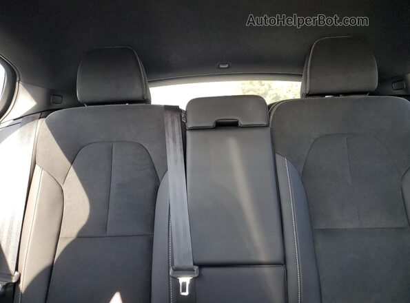 YV4ED3GL3P2041827 2023 VOLVO C40 White უკანა სავარძლების ხედი