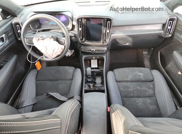 YV4ED3GM3P2048947 2023 VOLVO C40 Серый Вид панели приборов