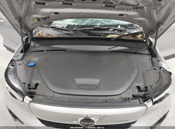 YV4ED3UL8P2106790 2023 VOLVO XC40 RECHARGE PURE ELECTRIC Gray Vista trasera