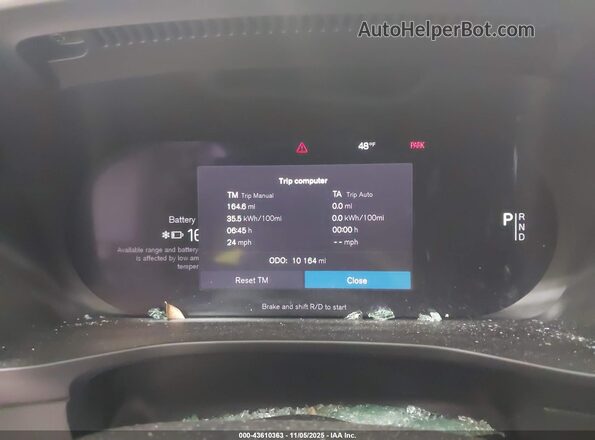 YV4ED3UL8P2106790 2023 VOLVO XC40 RECHARGE PURE ELECTRIC Gray Vista de los asientos traseros