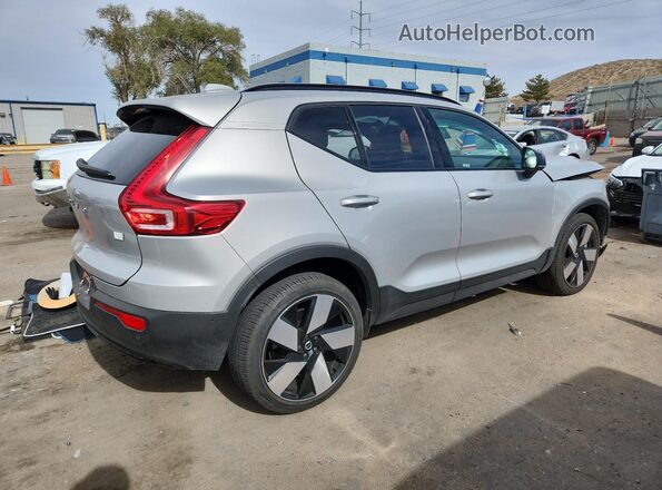 YV4ED3UM3P2956688 2023 VOLVO XC40 Silver 