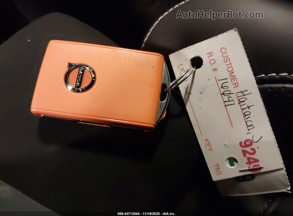 YV4ED3URXM2588033 2021 VOLVO XC40 RECHARGE PURE ELECTRIC Red Առջևի վահանակի տեսք