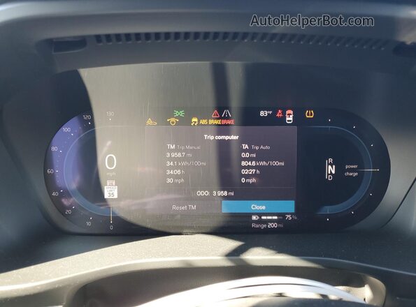 YV4ER3GK5R2107063 2024 VOLVO C40 Gray Widok zestawu wskaźników