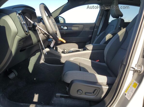 YV4ER3GK5R2107063 2024 VOLVO C40 Gray Widok wnętrza z przodu