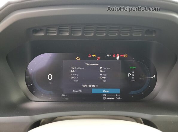 YV4H60CF9R1157693 2024 VOLVO XC90 White Instrument cluster view