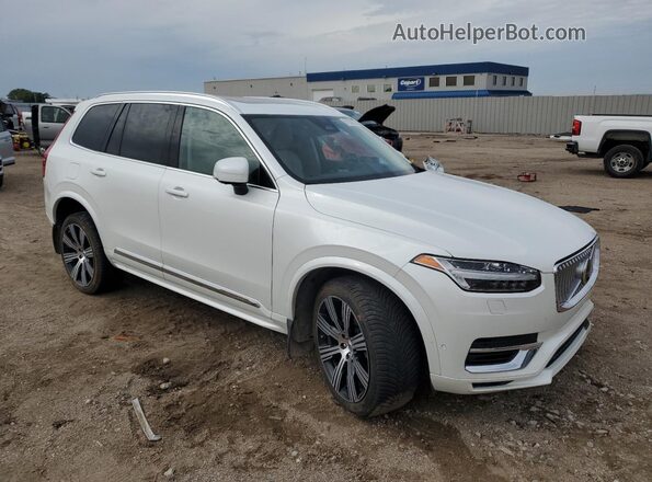 YV4H60CF9R1157693 2024 VOLVO XC90 White Front right