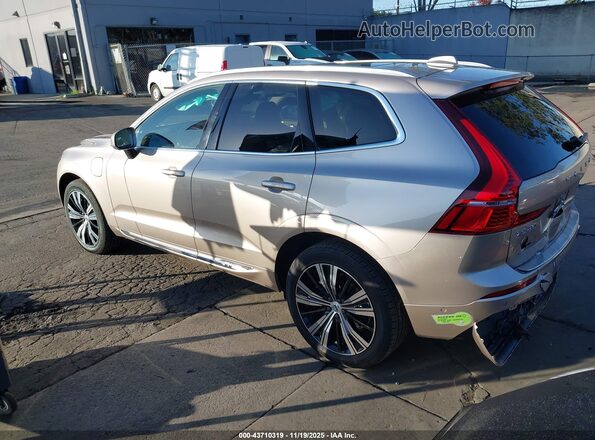 YV4H60DA7P1362980 2023 VOLVO XC60 RECHARGE PLUG-IN HYBRID Beige Tył lewy