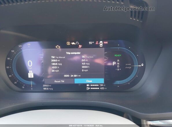 YV4H60DA7P1362980 2023 VOLVO XC60 RECHARGE PLUG-IN HYBRID Beige Widok tylnych siedzeń