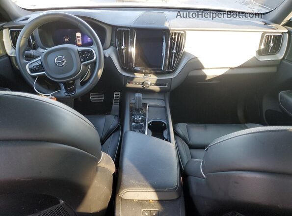 YV4H60DM5N1064743 2022 VOLVO XC60 Gray Widok deski rozdzielczej