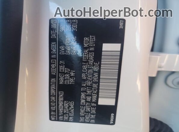YV4H60DM6R1801423 2024 VOLVO XC60 White 