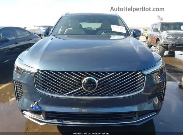 YV4H60JB9S1388082 2025 VOLVO XC90 PLUG-IN HYBRID Navy Widok zestawu wskaźników