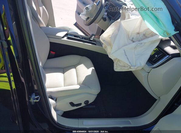 YV4H60RCXS1049604 2025 VOLVO XC60 PLUG-IN HYBRID Black Vista interior delantera