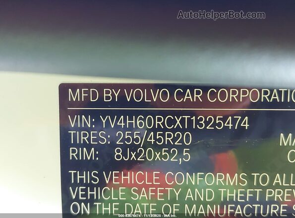 YV4H60RCXT1325474 2026 VOLVO XC60 PLUG-IN HYBRID White Вид підкапотного простору