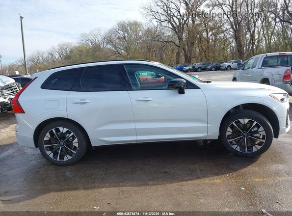 YV4H60RCXT1325474 2026 VOLVO XC60 PLUG-IN HYBRID White Панорамний вид салону 360°