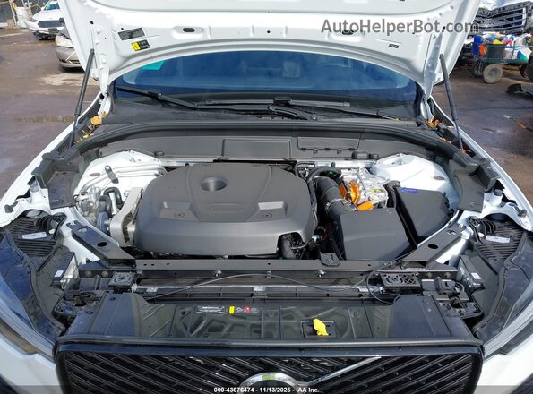 YV4H60RCXT1325474 2026 VOLVO XC60 PLUG-IN HYBRID White Вид ззаду