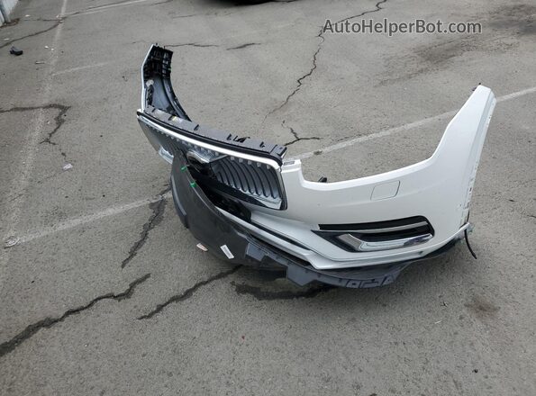YV4L12PN9P1987674 2023 VOLVO XC90 White 