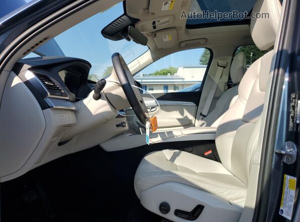 YV4L12PV5P1933384 2023 VOLVO XC90 Blue Vista interior delantera