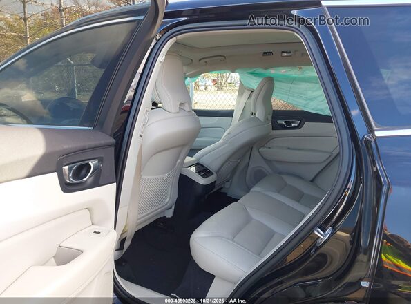 YV4L12RA3P1383371 2023 VOLVO XC60 Black VIN კოდის სტიკერის ხედი