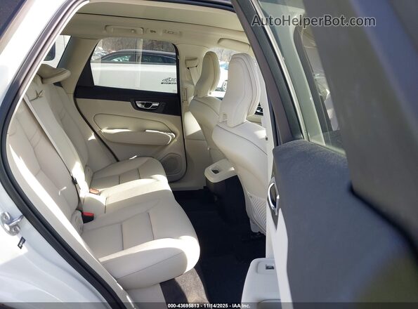 YV4L12RK4N1034418 2022 VOLVO XC60 White Widok naklejki z numerem VIN