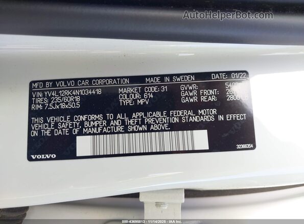 YV4L12RK4N1034418 2022 VOLVO XC60 White Widok komory silnika