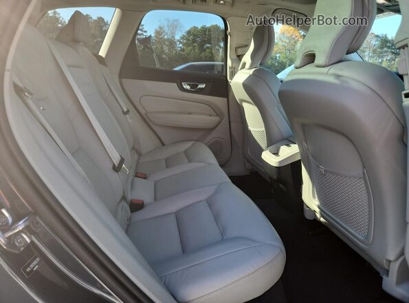 YV4L12RK9N1952181 2022 VOLVO XC60 Blue უკანა სალონის ხედი
