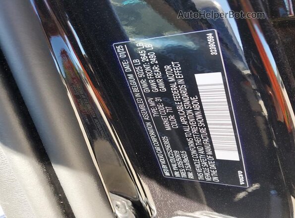 YV4L12UC2S2563825 2025 VOLVO XC40 Black 