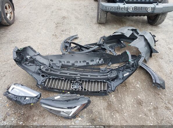 YV4L12UE1R2333835 2024 VOLVO XC40 Black Widok zestawu wskaźników